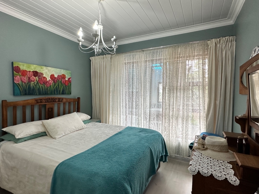 4 Bedroom Property for Sale in Hartenbos Heuwels Western Cape